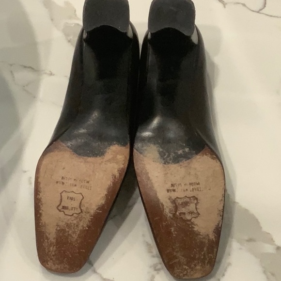 Stuart Weitzman Square Toe block heel pump, sz 7 - Picture 5 of 5